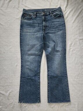 OUTERKNOWN The Costa Crop Raw Hem Flare Jeans Size 31 Boho Grandmillenial Jeans